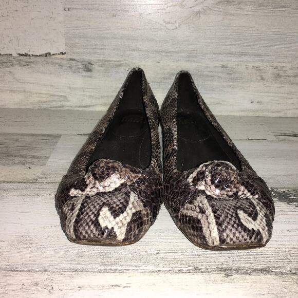 Stuart Weitzman Ballerina Flats Womens 6 Snake Skin Animal Print Ballet Shoes - Picture 3 of 11